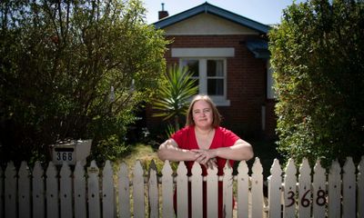 House prices and rents surge in regional Australia amid influx of arrivals from cities