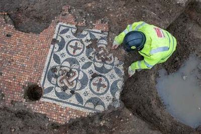 Largest Roman mosaic in 50 years discovered near the Shard