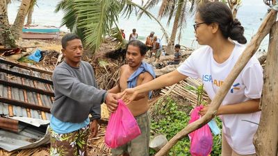 Israeli Aid Experts Reach Typhoon-Hit Philippines