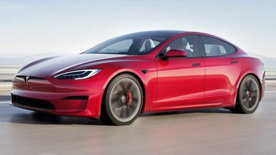 Tesla Model S Line Briefly Paused For Vehicle Updates: Report