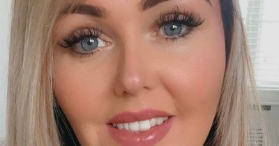 Mum replicates Stacey Solomon's flower wall using bargain £14 eBay panels