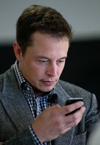 Elon Musk claims, with zero evidence, the SEC is leaking Tesla info