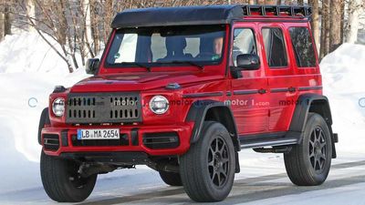 Mercedes-AMG G-Class 4x4 Squared Spied Revealing Nearly Entire Body