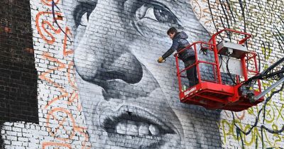 Giant mural of Ringo Starr appears on Toxteth pub