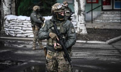 The Guardian view on Ukraine: the shadow of war looms larger