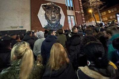 Emotional Brenda Edwards sings at son Jamal’s vigil