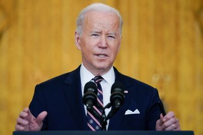 Biden interviews trio of candidates for Supreme Court