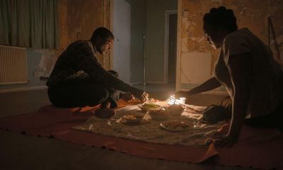 Netflix offers £1.5m budget in search for new UK film-makers