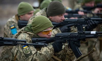 Ukraine president calls up reservists as sanctions coalition against Russia grows