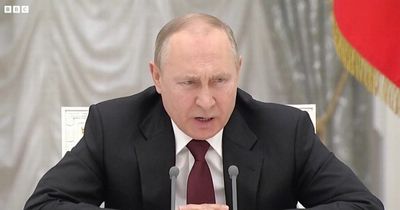 Vladimir Putin bullies Russia's spy chief telling him to 'speak plainly'