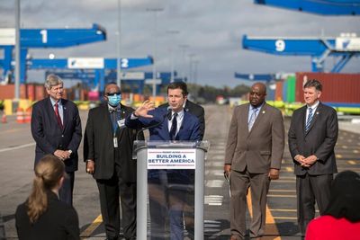 US ports to get $450M to speed flow of goods, lower prices