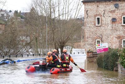 Anxious wait for river levels to peak in flooded areas