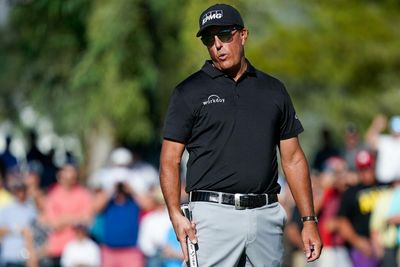 Lynch: Apologies are a test of character, and Phil Mickelson’s revealed his