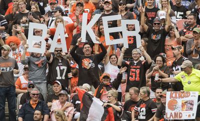 Browns Baker Mayfield surprises Florida state bound soccer team with a pep talk