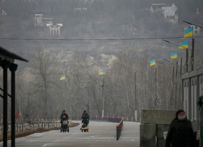 Israel urges diplomatic solution in Ukraine, avoids mention of Russia