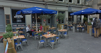 Glasgow bar refuses entry to customers who paid £400 for booths