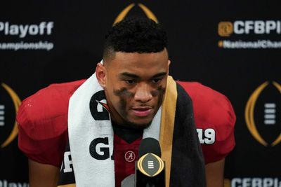 Look: Dolphins QB Tua Tagovailoa follows through on bet, wears UGA gear