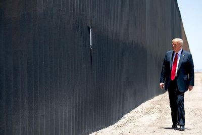 Trump says Putin’s ‘genius’ peacekeepers could help with 10 million criminals from 127 countries ‘bum-rushing’ the US