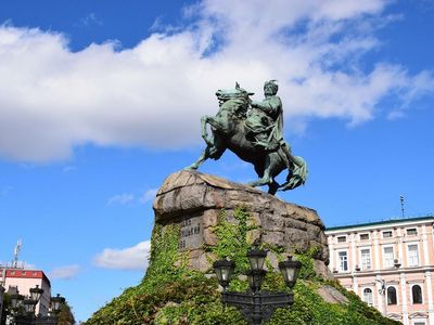 6 ETFs To Watch As Russia-Ukraine Crisis Heats Up