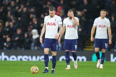 Burnley 1-0 Tottenham: Antonio Conte brought crashing back down to earth in Turf Moor defeat