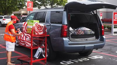 Target Plans to Offer Better Curbside Pickup than Walmart