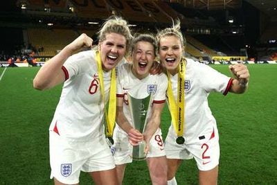 England 3-1 Germany: Lionesses win Arnold Clark Cup as strong run under Sarina Wiegman continues