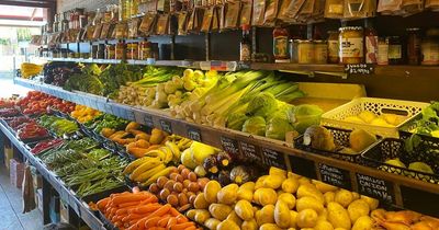 Cut food waste by selling fresh produce loose and without best before dates, retailers told