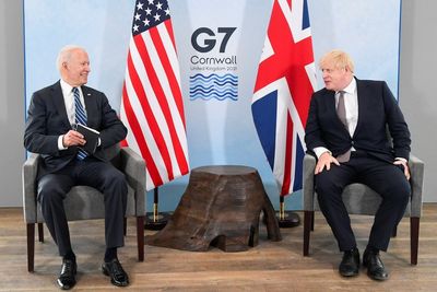 Johnson to discuss Ukraine crisis with Biden and G7 as Russian threat grows