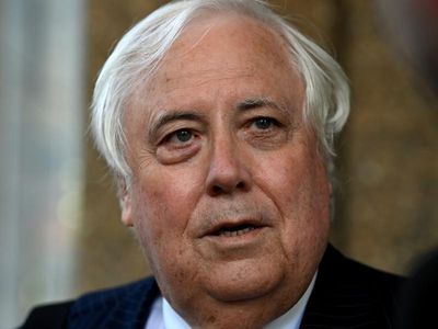 Clive Palmer taken to hospital in Qld
