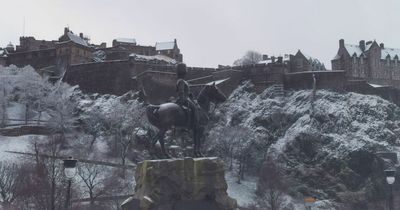 Edinburgh wakes up to heavy snow and it looks like it will last throughout the day