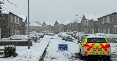 Man stabbed in Glasgow as attempted murder probe launched by cops