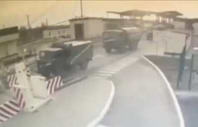 Footage appears to show Russian tanks crossing into Ukraine from Belarus