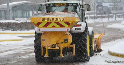 Heavy snow causes disruption for commuters across Lanarkshire