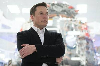 Elon Musk battles the SEC while Tesla tussles with the states