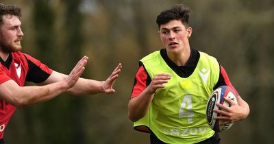 Wales boss Wayne Pivac explains exactly why he made bombshell decision to drop Louis Rees-Zammit against England