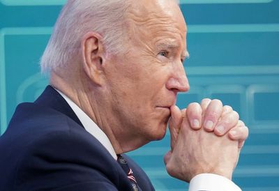 Biden speech – live: President denies underestimating Putin and sanctions ‘pariah’ Russia over Ukraine