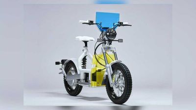 CAKE Brightens Up The Makka Moped With Colorful Range Of Prism Shields