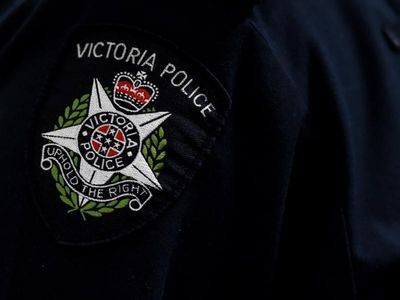 Hundreds of Vic Police need swearing in