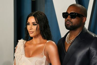 Kim Kardashian urges quick divorce from Kanye