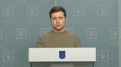 Ukraine’s President Vows to Stay Put as Russian Invaders Approach