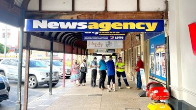 Lotto-winning Kalgoorlie locals strike gold with share of $63 million jackpot