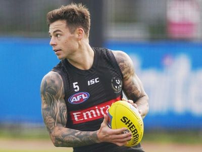 Elliott stars in Collingwood's AFL hit-out