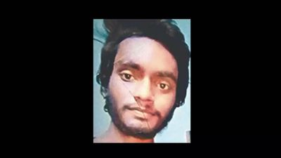 Kolkata: Youth found dead at Patuli home, dad absconding