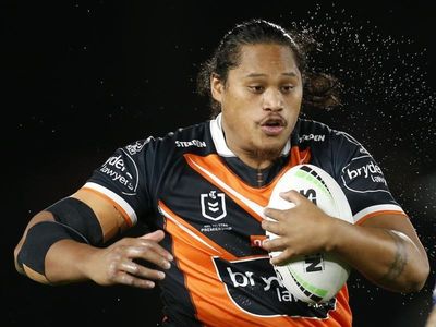 Hastings, Leilua shine in Tigers trial win