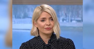 Holly Willoughby fans give advice as star struggles to explain Ukraine crisis to kids