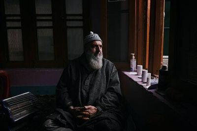 In Kashmir, indigenous Muslim healers cure broken bones with spirituality — and science