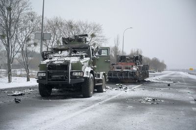 Cars choke roads as Ukrainians flee Russian invaders