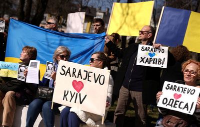 Bosnians, remembering their own war, protest in support of Ukraine