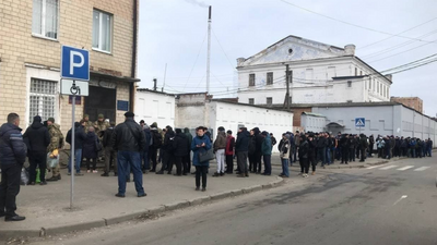 Thousands of Ukrainians sign up to fight for their country as Russian invasion continues