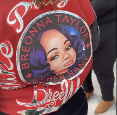 Breonna Taylor’s mother ‘kicked out’ of courtroom for wearing jacket with image of daughter’s face